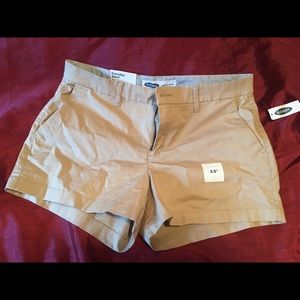NWT Old Navy, Size 8,  ‘Everyday’ khaki shorts